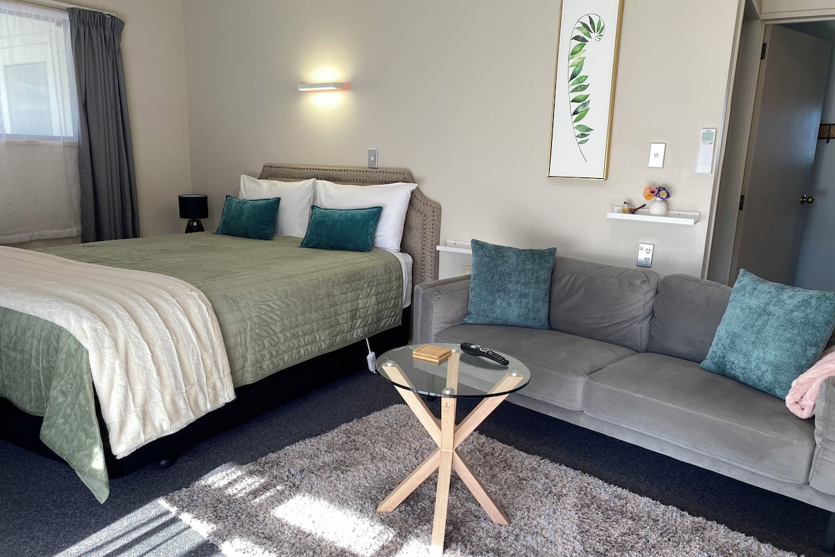 One Bedroom Family Unit