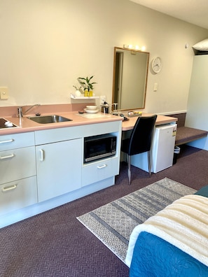 Studio Kitchenette