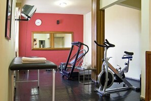 Fitness facility - Castel Plaza Hotel (Resende)
