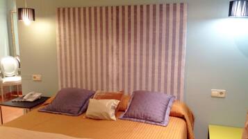 Coffres-forts dans les chambres, bureau, Wi-Fi gratuit, draps fournis