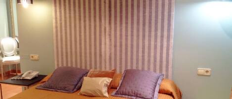 In-room safe, desk, free WiFi, bed sheets