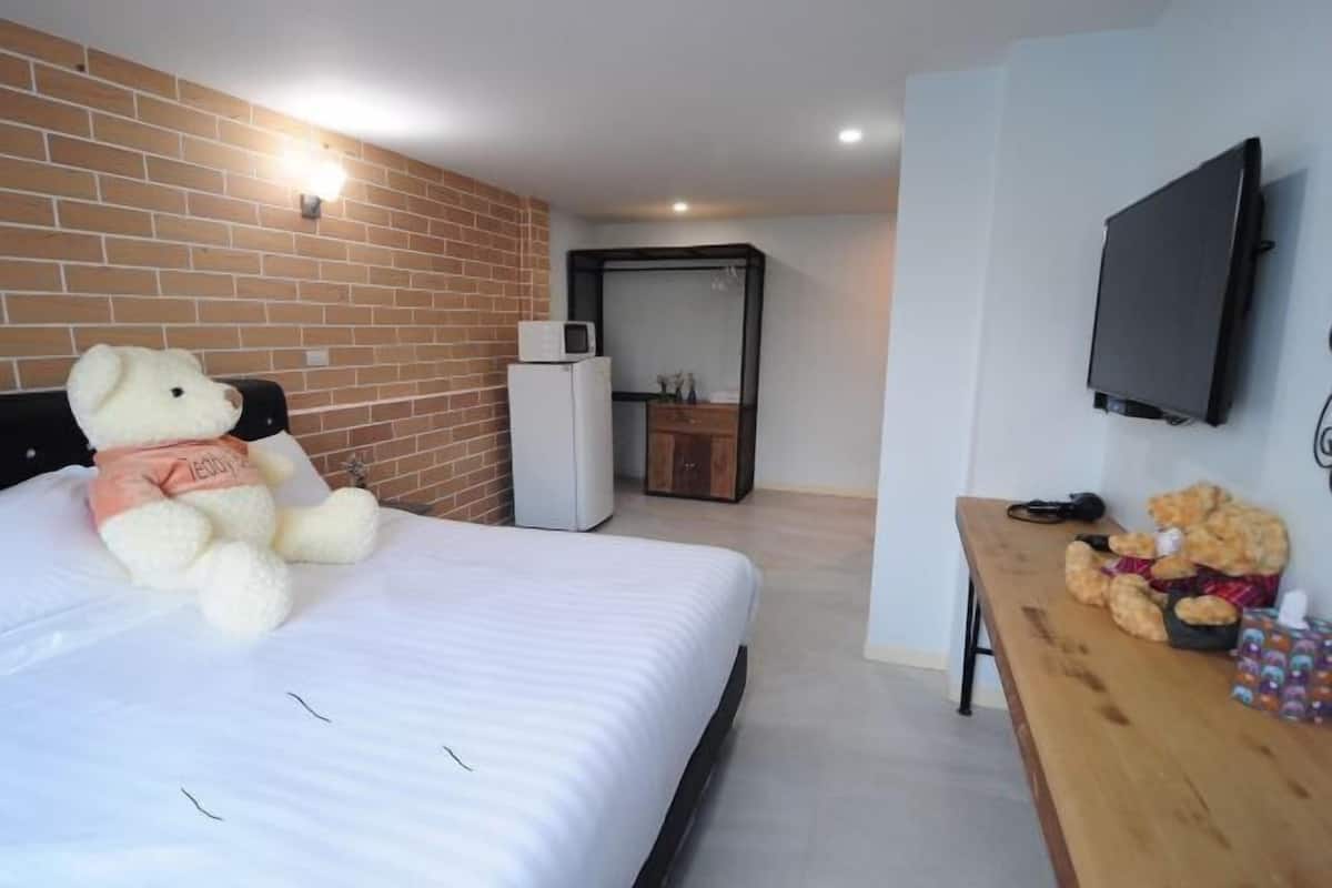 Masa, dizüstü bilgisayar çalışma alanı, güneşlik/perde, ses yalıtımı