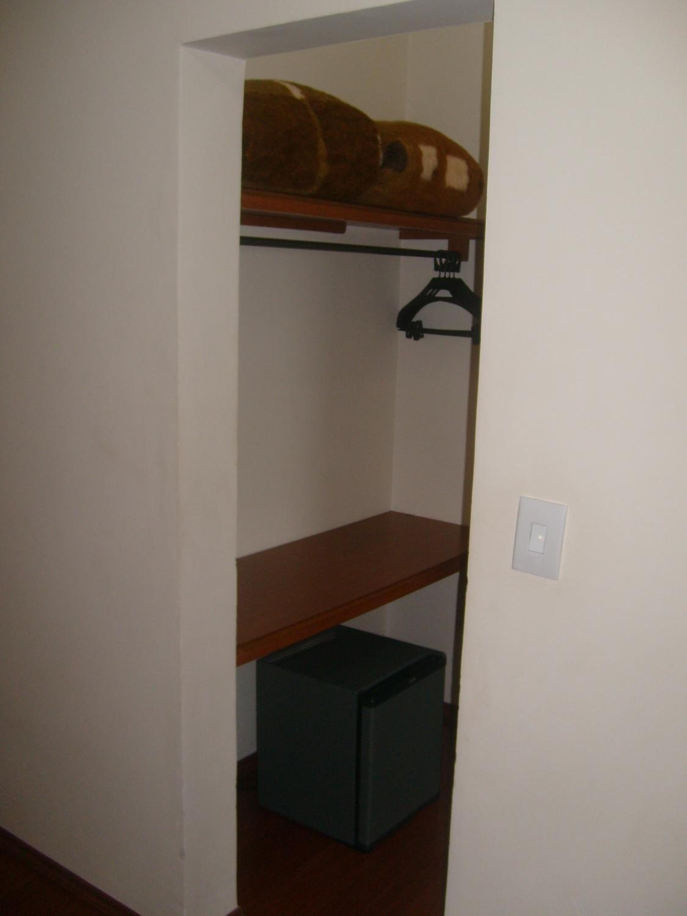 minibar, desk, free wifi