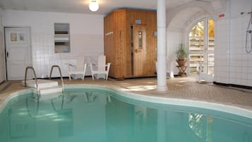 Indoor pool, outdoor pool