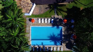 Outdoor pool - Porto Grande Hotel (São Sebastião)