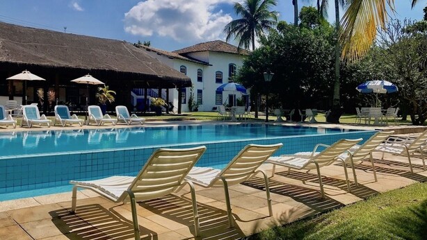 Outdoor pool - Porto Grande Hotel (São Sebastião)