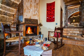 Familjestuga - utsikt mot bergen | Bäddmadrasser, strykjärn/strykbräda, wi-fi och sängkläder