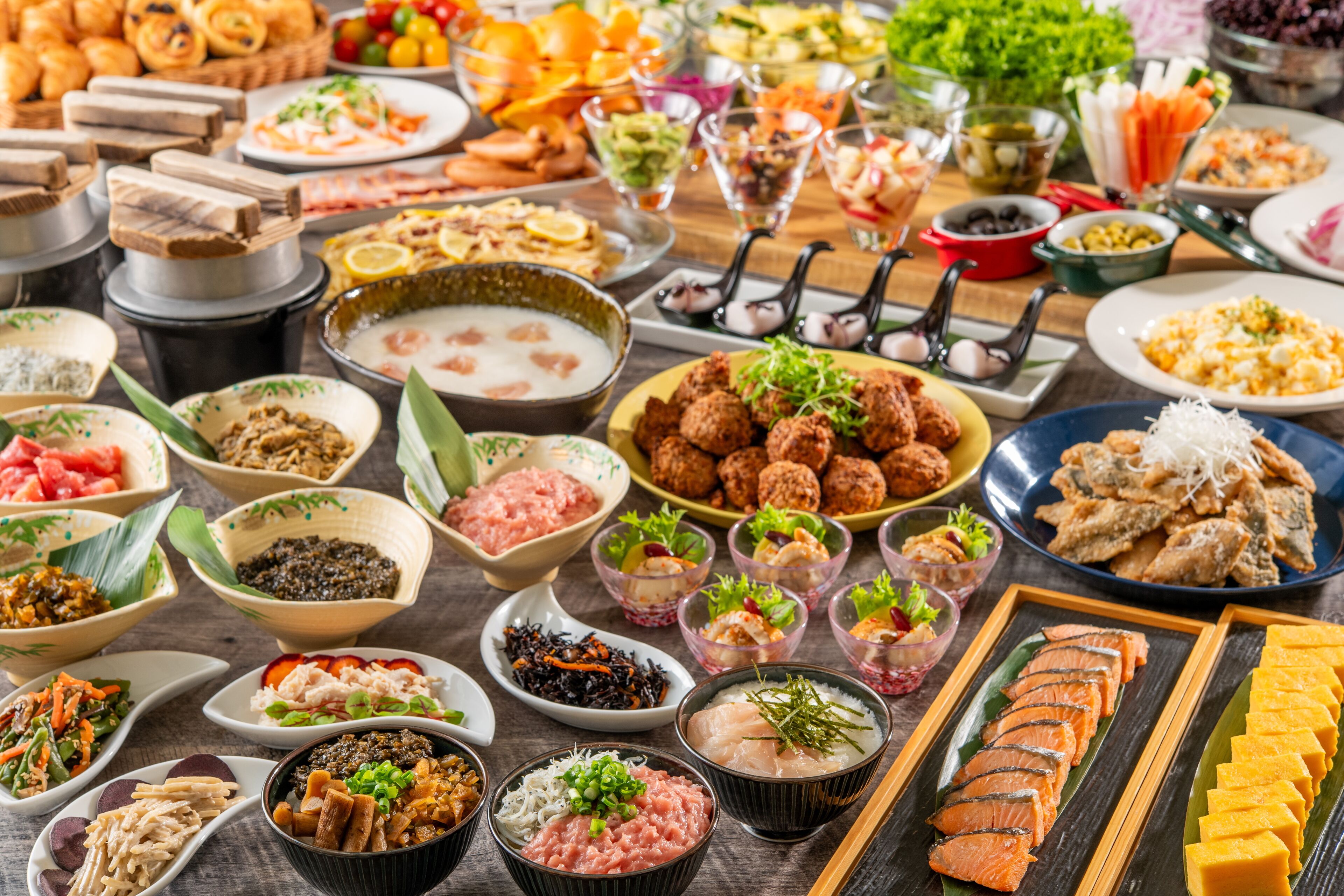 Daily buffet breakfast for a fee