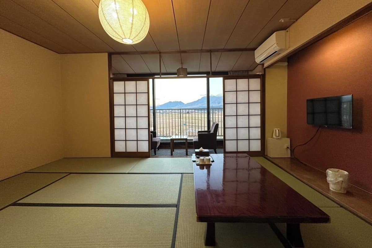 Japanese-style Quadruple Room (10 Tatami Mats)