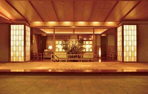 Lobby - Yomogihira Onsen Izumiya (Nagaoka)