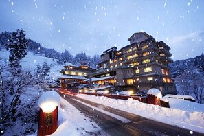 Exterior - Yomogihira Onsen Izumiya (Nagaoka)