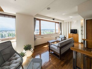 Living room - Hokkaido Hotel (Obihiro)