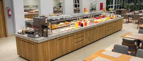 Free daily buffet breakfast