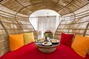 Área de estar no saguão