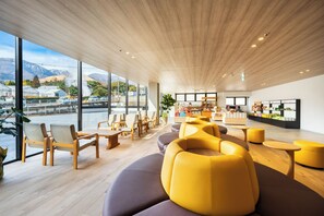 Reception - Oniyama Hotel (Beppu)