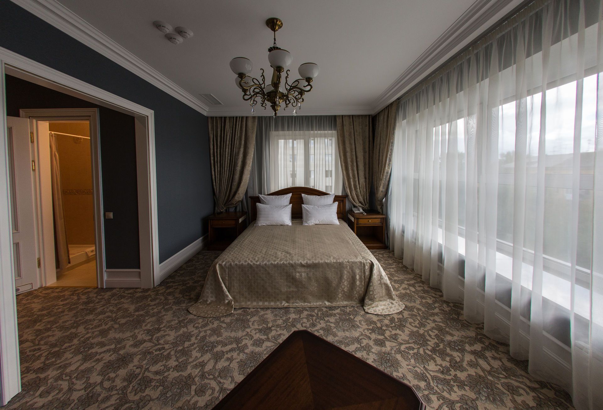 舒適雙人房 | 迷你吧、書桌、摺床/加床 (收費)、免費 Wi-Fi