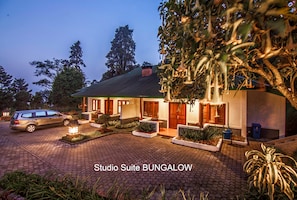 Studio suite | Terrace/patio - Puncak Pass Resort (Cipanas)
