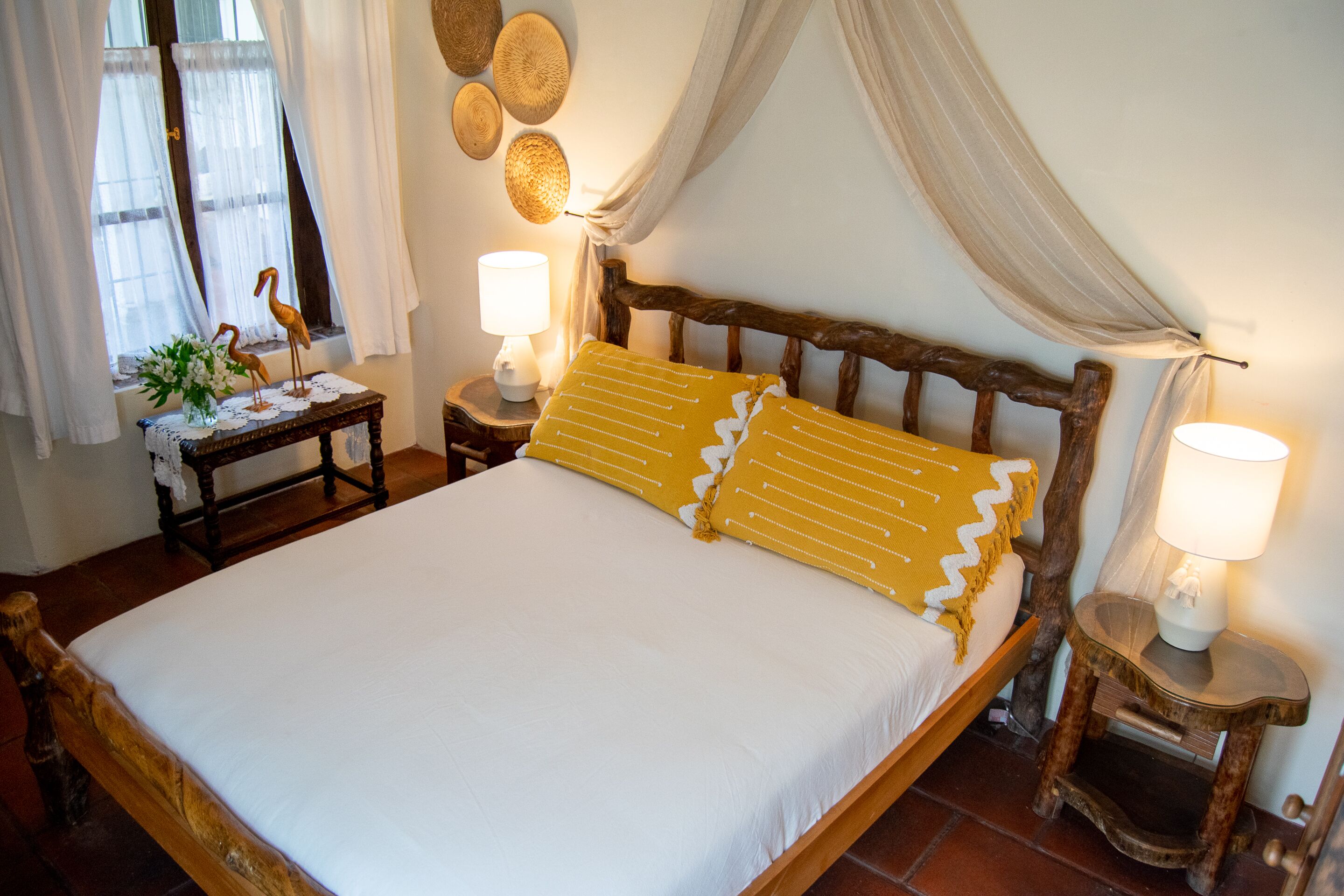 Habitación básica doble, 1 cama matrimonial | Caja de seguridad en la habitación, wifi gratis y ropa de cama 