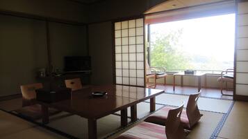 Japanese Room (East Building ) | Living area | TV