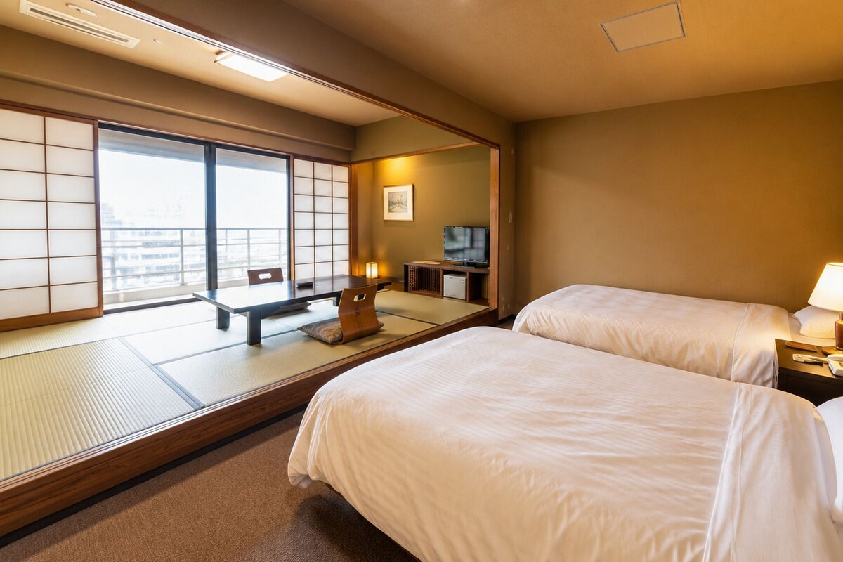 Main Building Semi Western-style Room