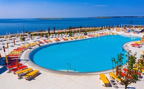 Seasonal outdoor pool - Apartments Kazela (Medulin)