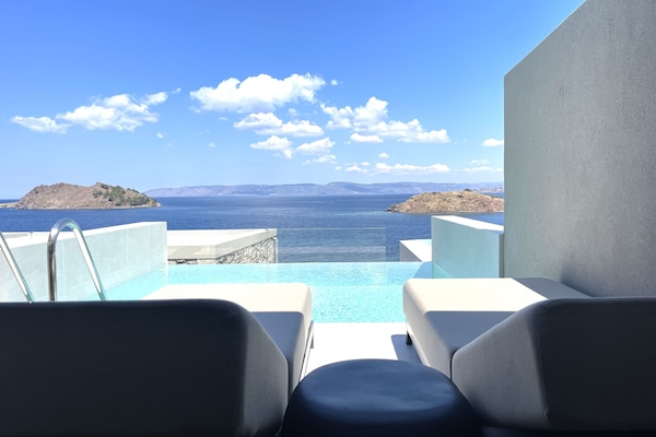 Superior Room with Private Pool and Sea View | View from room