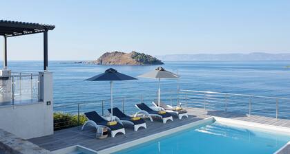 Eleia Seafront Rooms & Villas