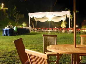 Outdoor dining - Alam Permai (Bandung)