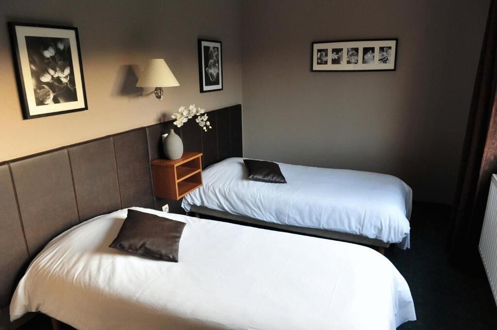 desk, blackout curtains, iron/ironing board, free wifi