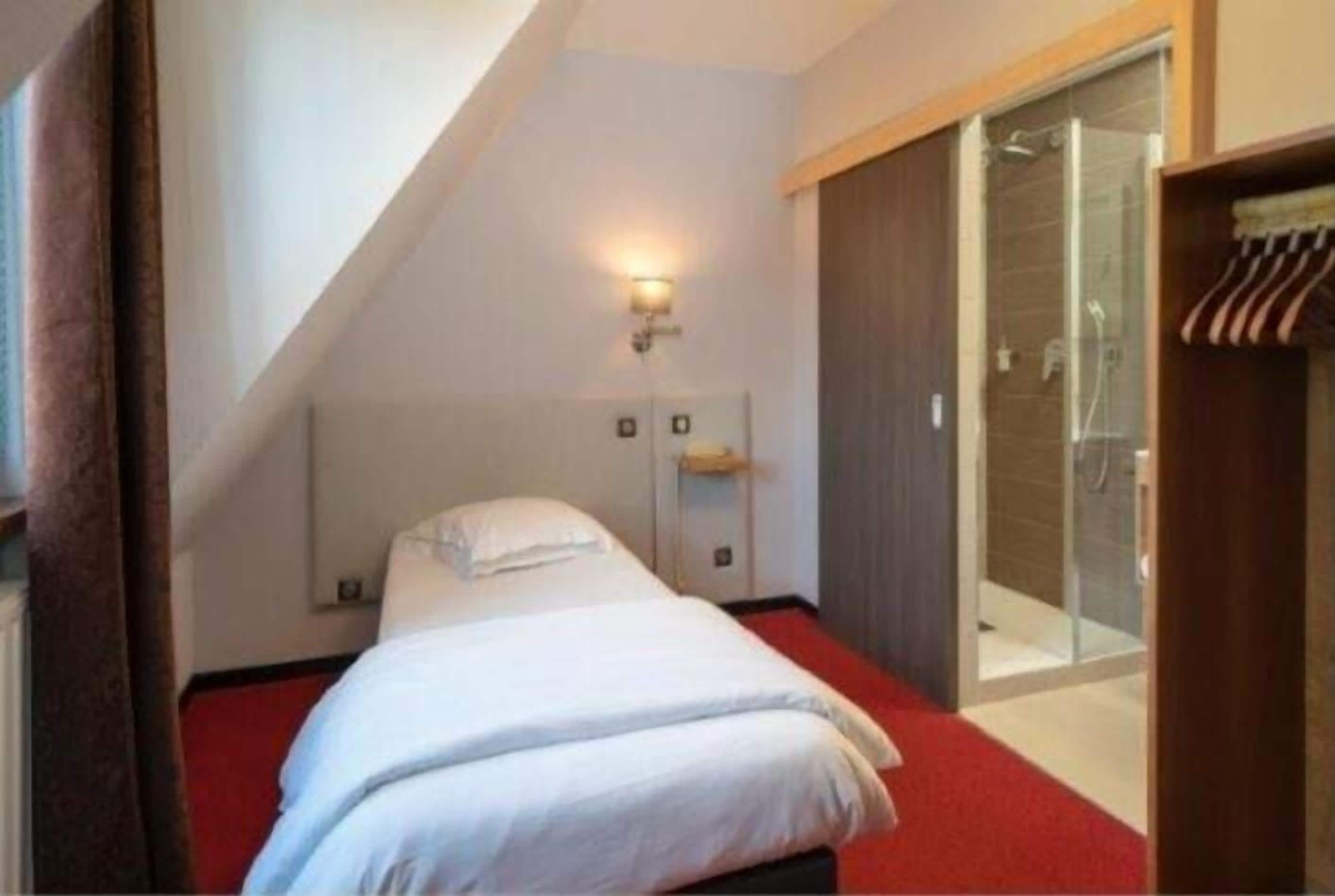 desk, blackout curtains, iron/ironing board, free wifi