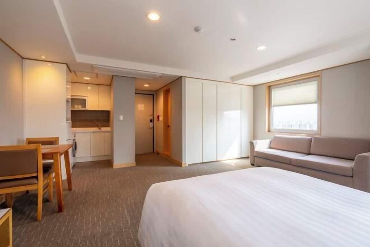 1 habitación, escritorio, cortinas blackout y wifi gratis