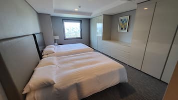 Suite, Nichtraucher (No Party) | 1 Schlafzimmer, Schreibtisch, Verdunkelungsvorhänge, kostenloses WLAN