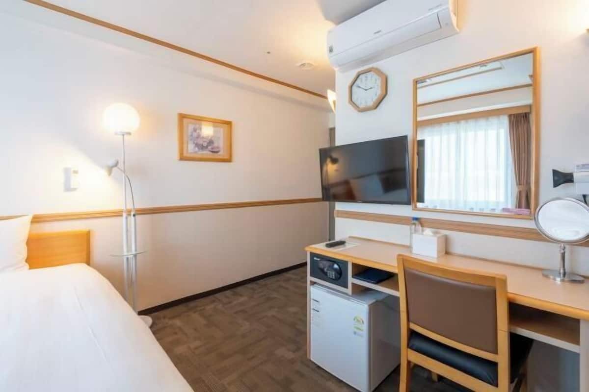 1 habitación, escritorio, cortinas blackout y wifi gratis