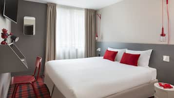 Cofres nos quartos, escrivaninha, quartos à prova de som