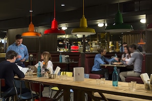 Aperto a pranzo e cena, cucina francese