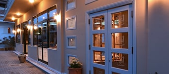 Leonidaion Guest House