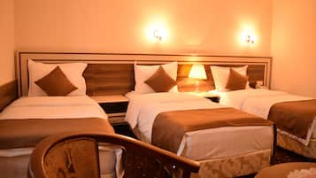 Standard Triple Room | Premium bedding, minibar, in-room safe, desk