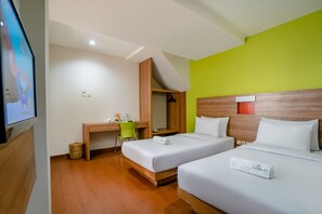 Escrivaninha, Wi-Fi de cortesia, roupa de cama
