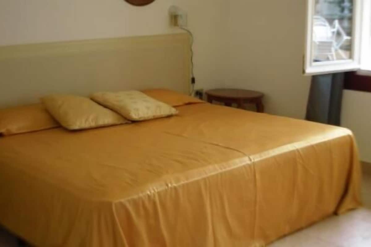 superior double room | in-room safe, free wifi