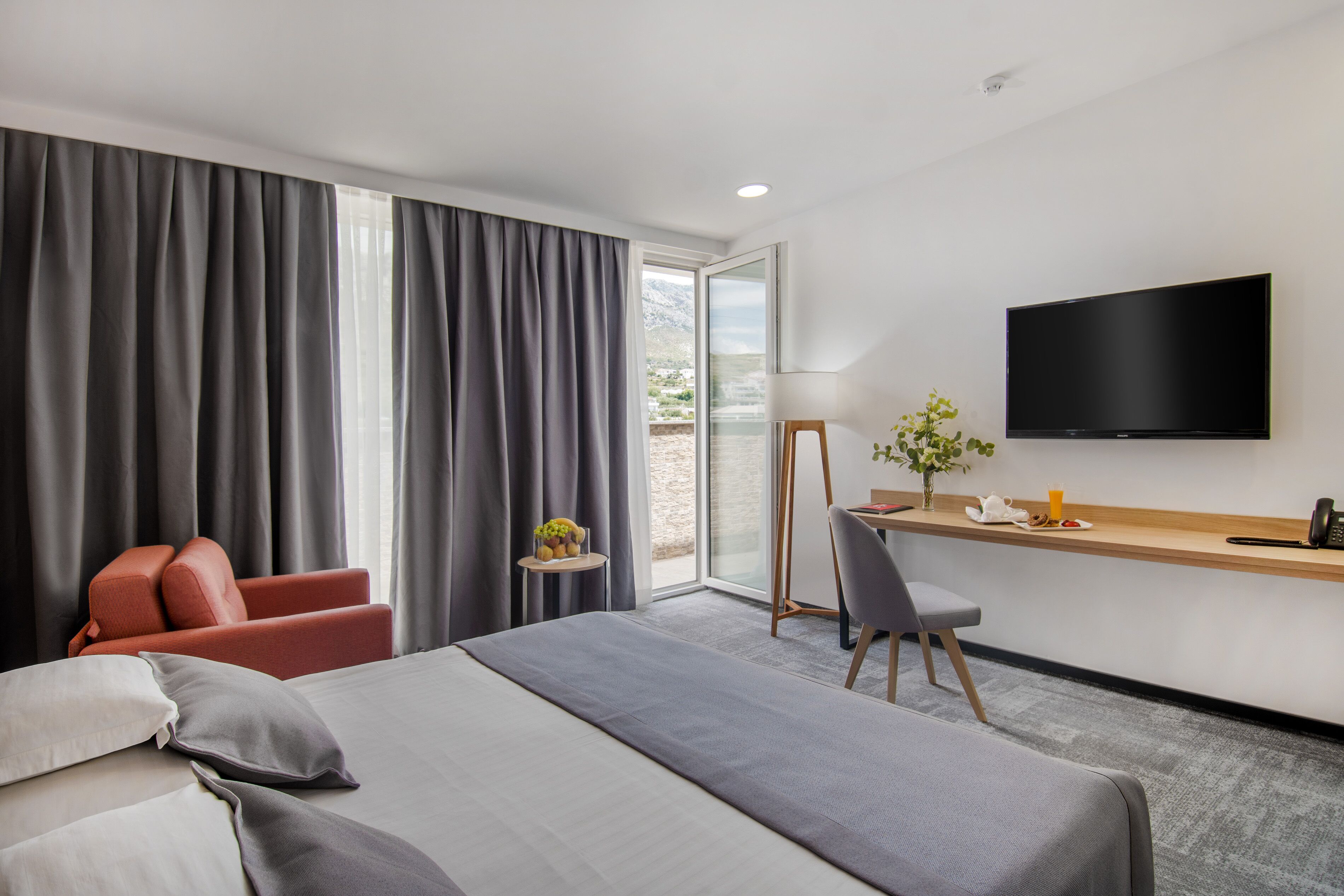 Double Deluxe Room | 迷你吧、客房内保险箱、办公桌、笔记本电脑工作区