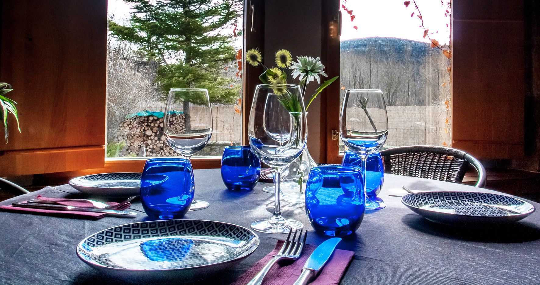 breakfast, lunch, dinner served; modern european cuisine