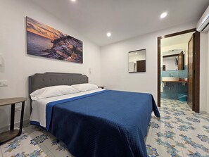 Standard Double Room | Minibar, desk, iron/ironing board, free WiFi - Agriturismo Piccolo Paradiso (Piano di Sorrento)