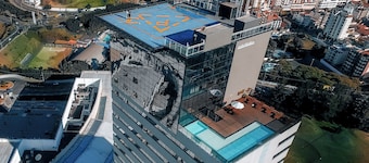 Trade Hotel