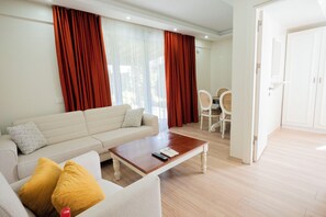 Standard Villa, 2 Bedrooms | Área de sala de estar