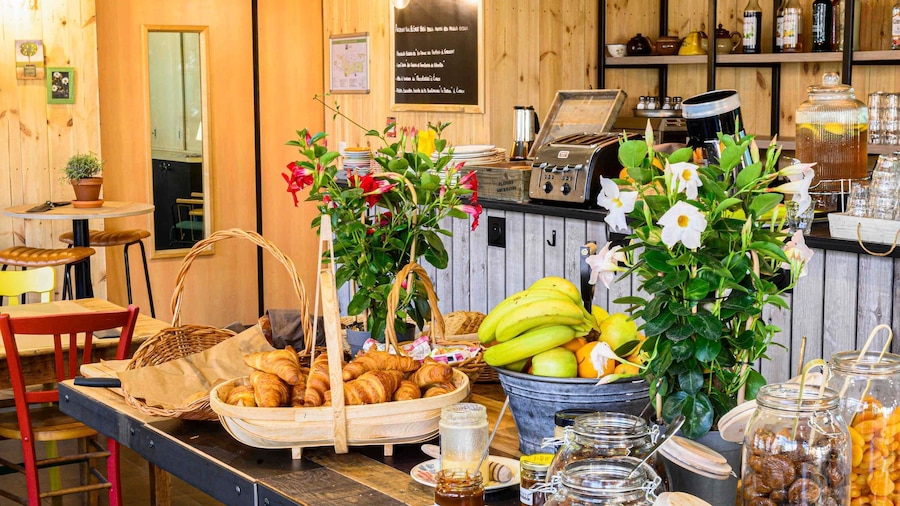 Greet Hotel Evreux Centre - Route de Normandie by Accor
