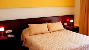 1 Schlafzimmer, schallisolierte Zimmer, WLAN, Bettwäsche