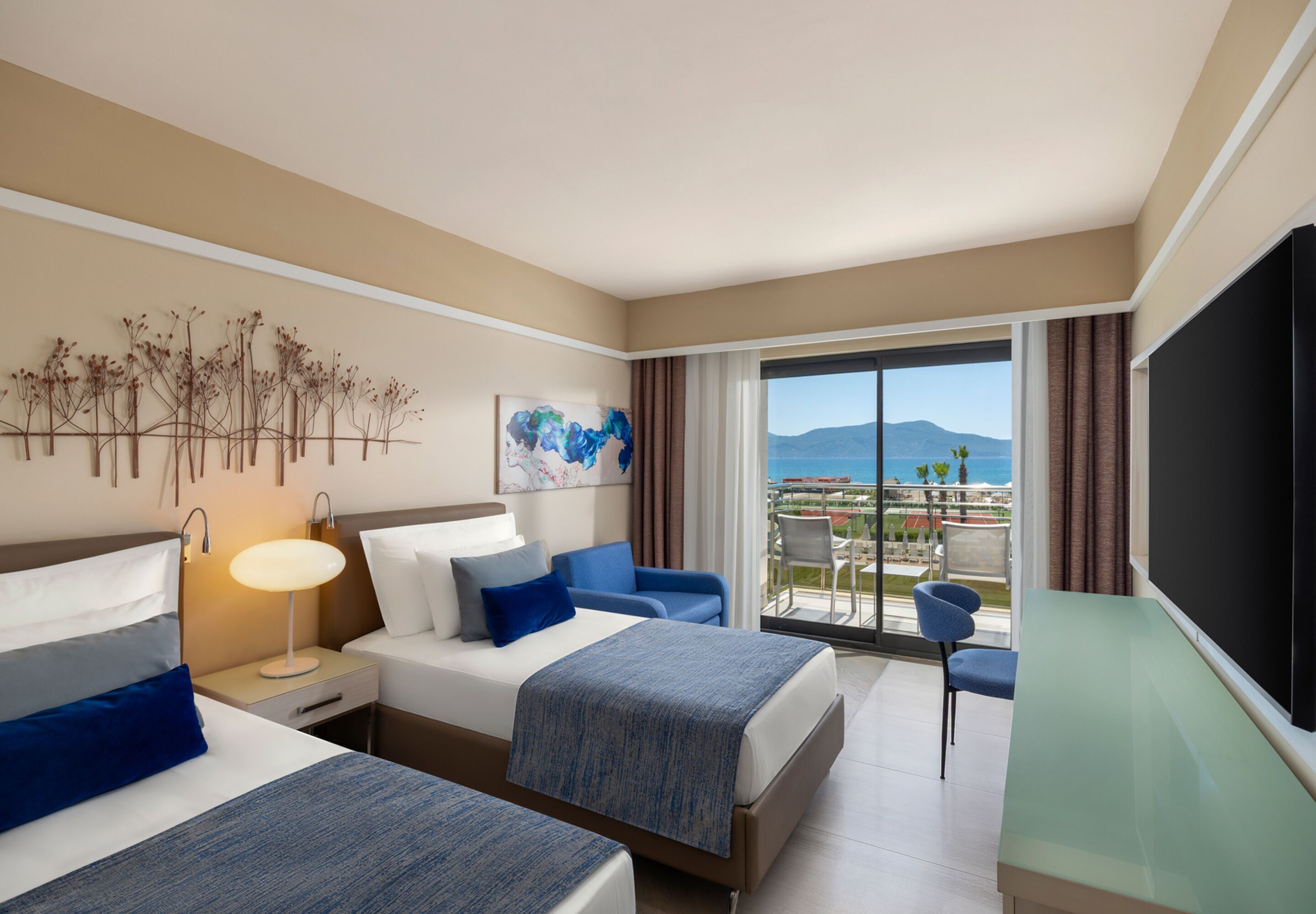 Superior Family Sea View Room | Free minibar, in-room safe, desk, iron/ironing board