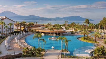 Bar junto a la alberca