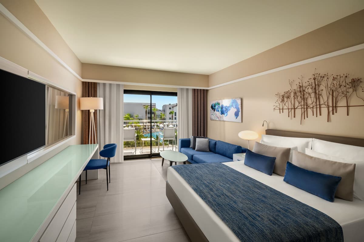 Chambre Standard, vue partielle sur la mer (Adult) | Articles gratuits dans le mini-bar, coffres-forts dans les chambres