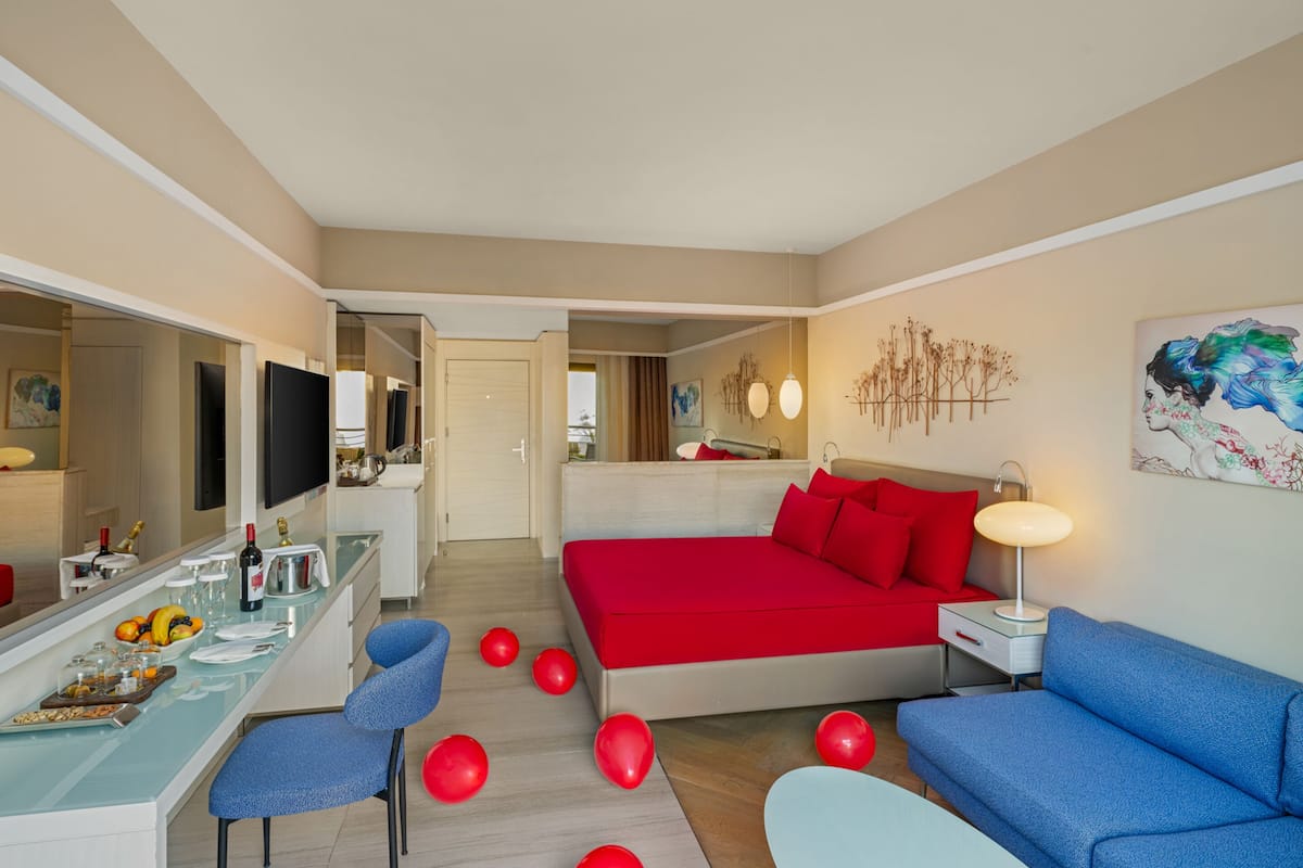 Honeymoon Room | 1 habitación y artículos del minibar gratis